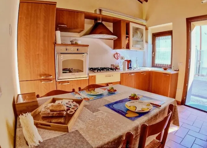 La Casetta Di Lola ノルチャ